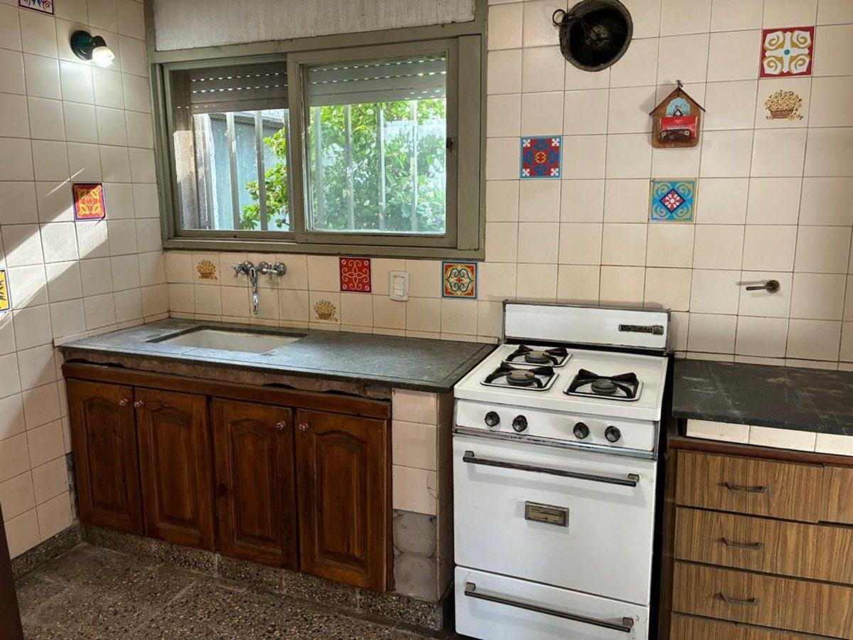 Foto de OPORTUNIDAD PH 3 AMB COCHERA PATIO PARRILLA, imagen 4