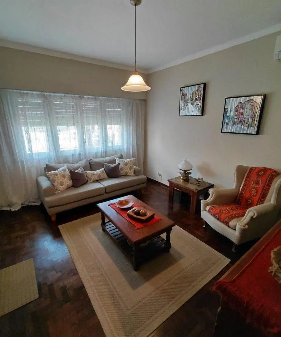 VENTA CASA 4 AMB C/COCHERA. APTA CREDITO!! 5