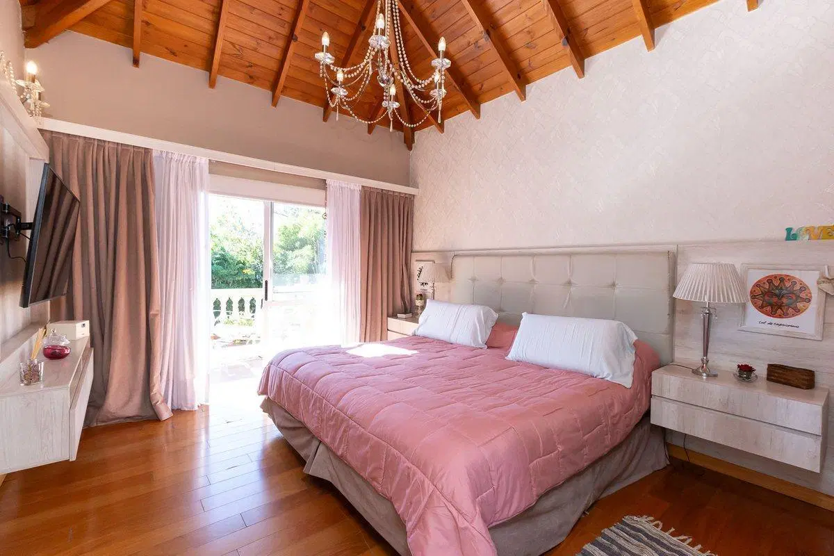 VENTA CASA DE 6 AMB, EN SAN MIGUEL, BARRIO CERRADO 5