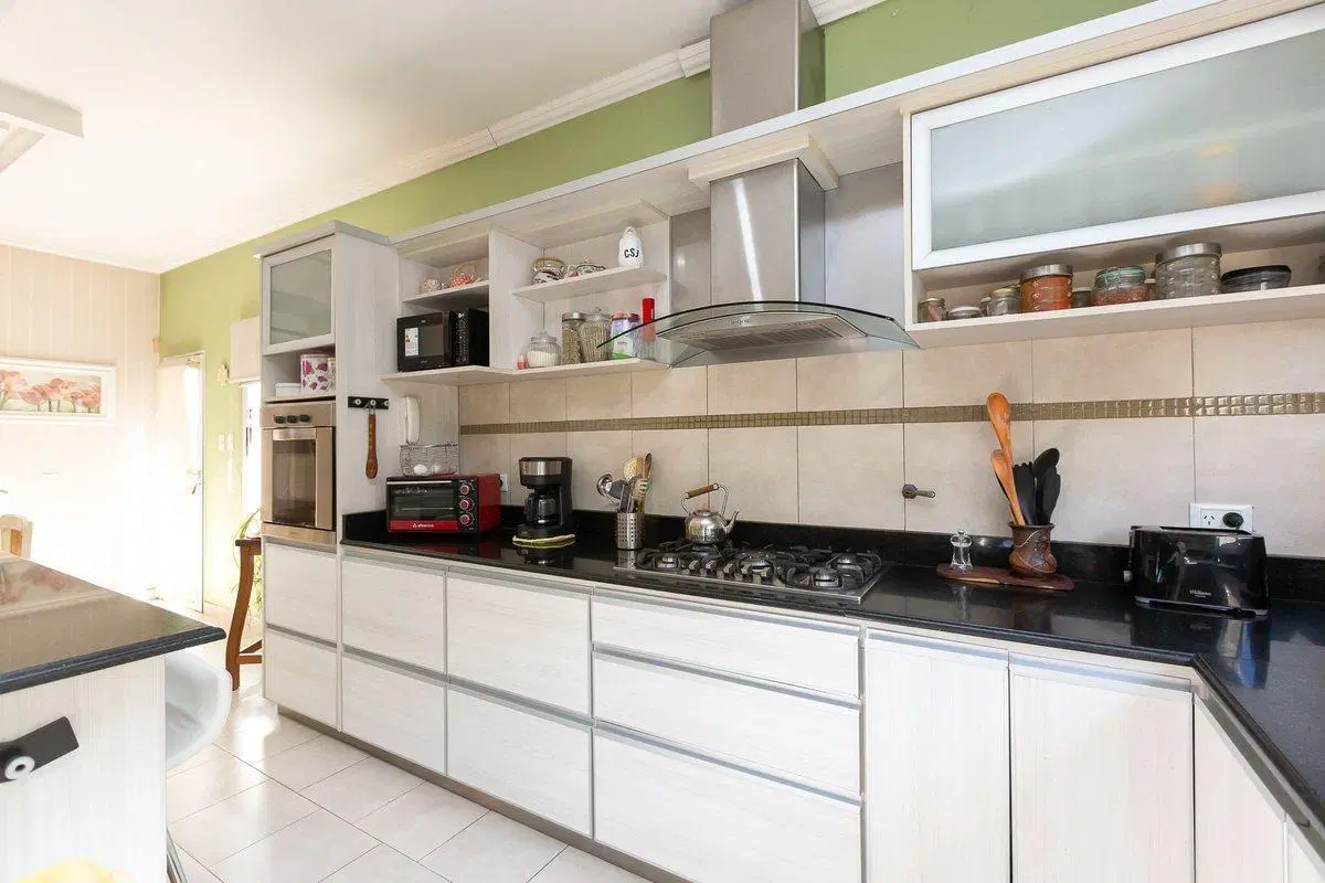 VENTA CASA DE 6 AMB, EN SAN MIGUEL, BARRIO CERRADO 2