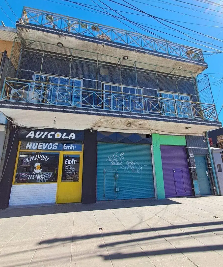 Venta Locales + Salón de Eventos + Vivienda 5