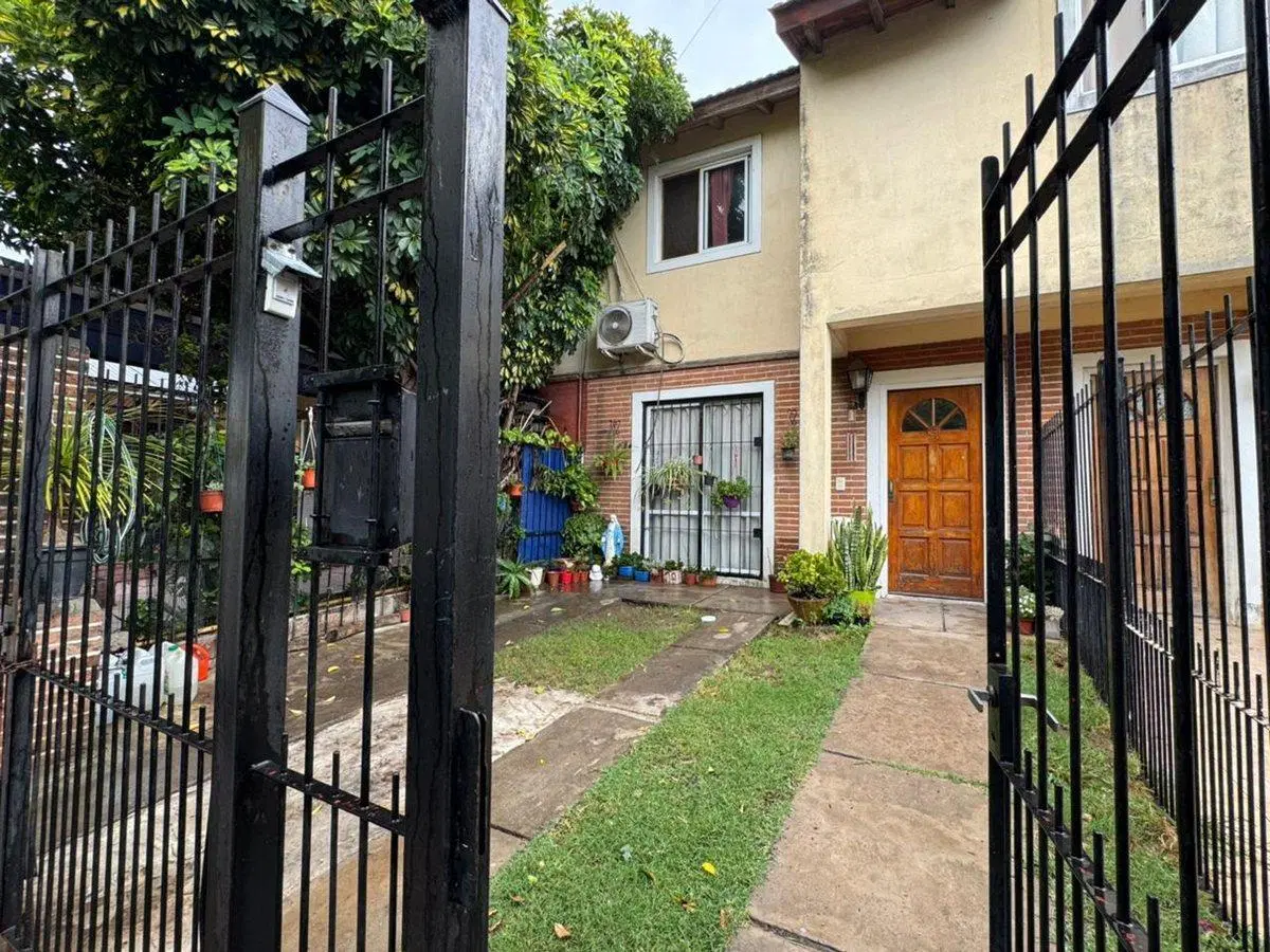 VENTA CASA DUPLEX 4 AMBIENTES, GRAND BOURG COCHERA 4