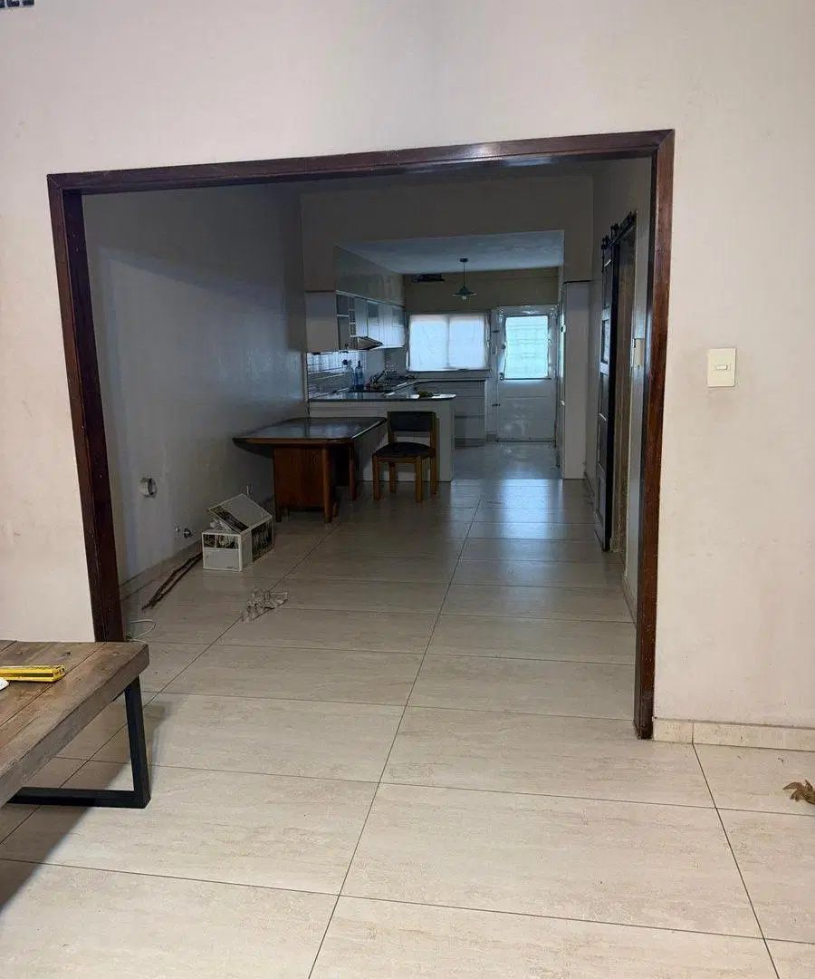 Casa c/ pileta y quincho en excelente ubicación 5