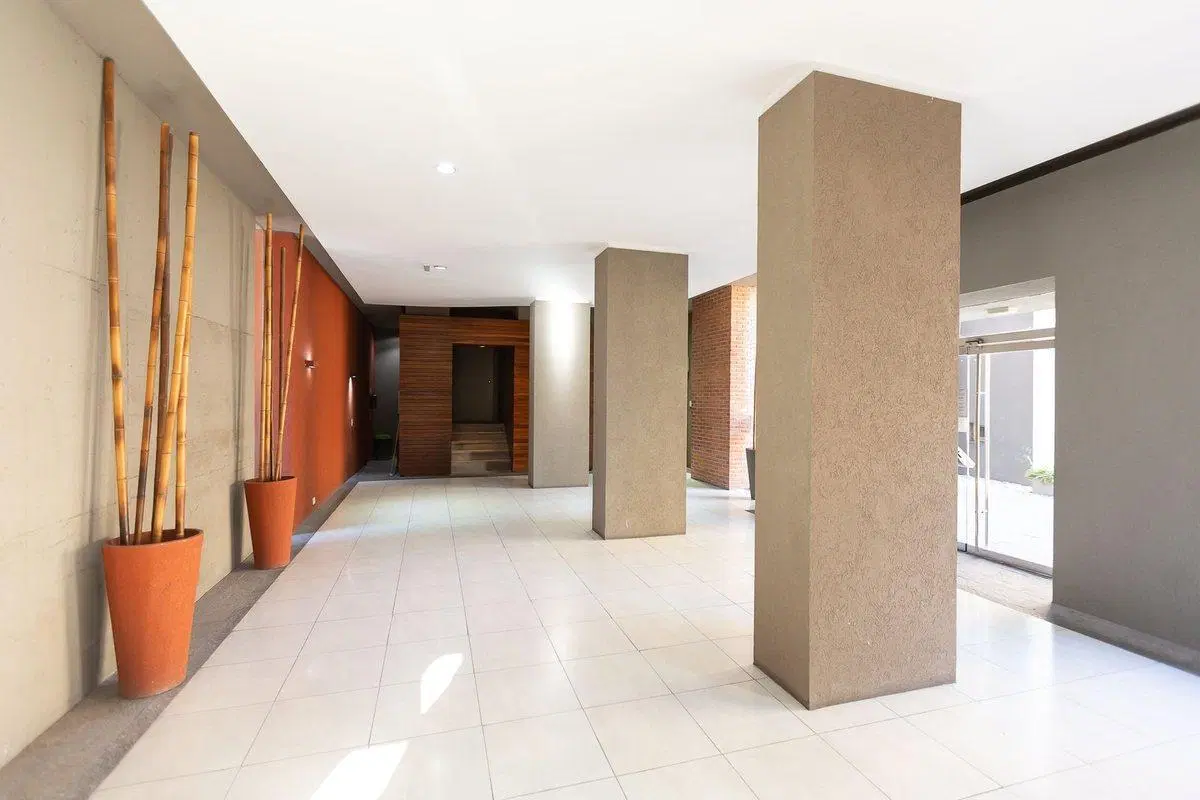 VENTA DEPTO 3 AMBIENTES CON COCHERA APTO CREDITO. 4