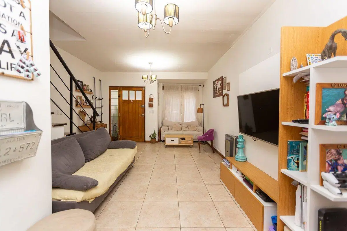 TRIPLEX, VENTA, 4 AMB, BELLA VISTA APTO CREDITO 5
