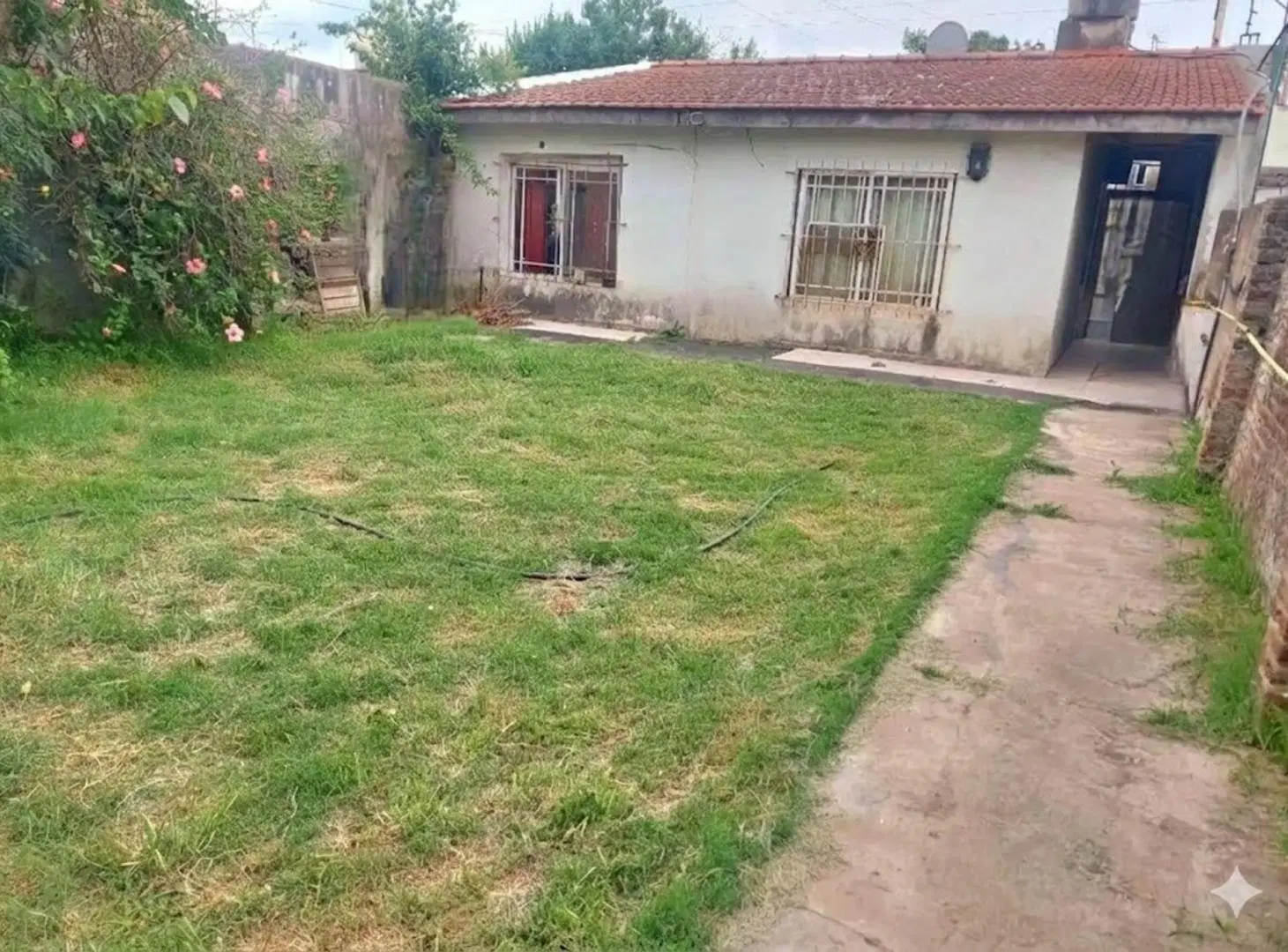 VENTA CASA + DEPARTAMENTO + LOCAL + CENTRO COMERCI 5