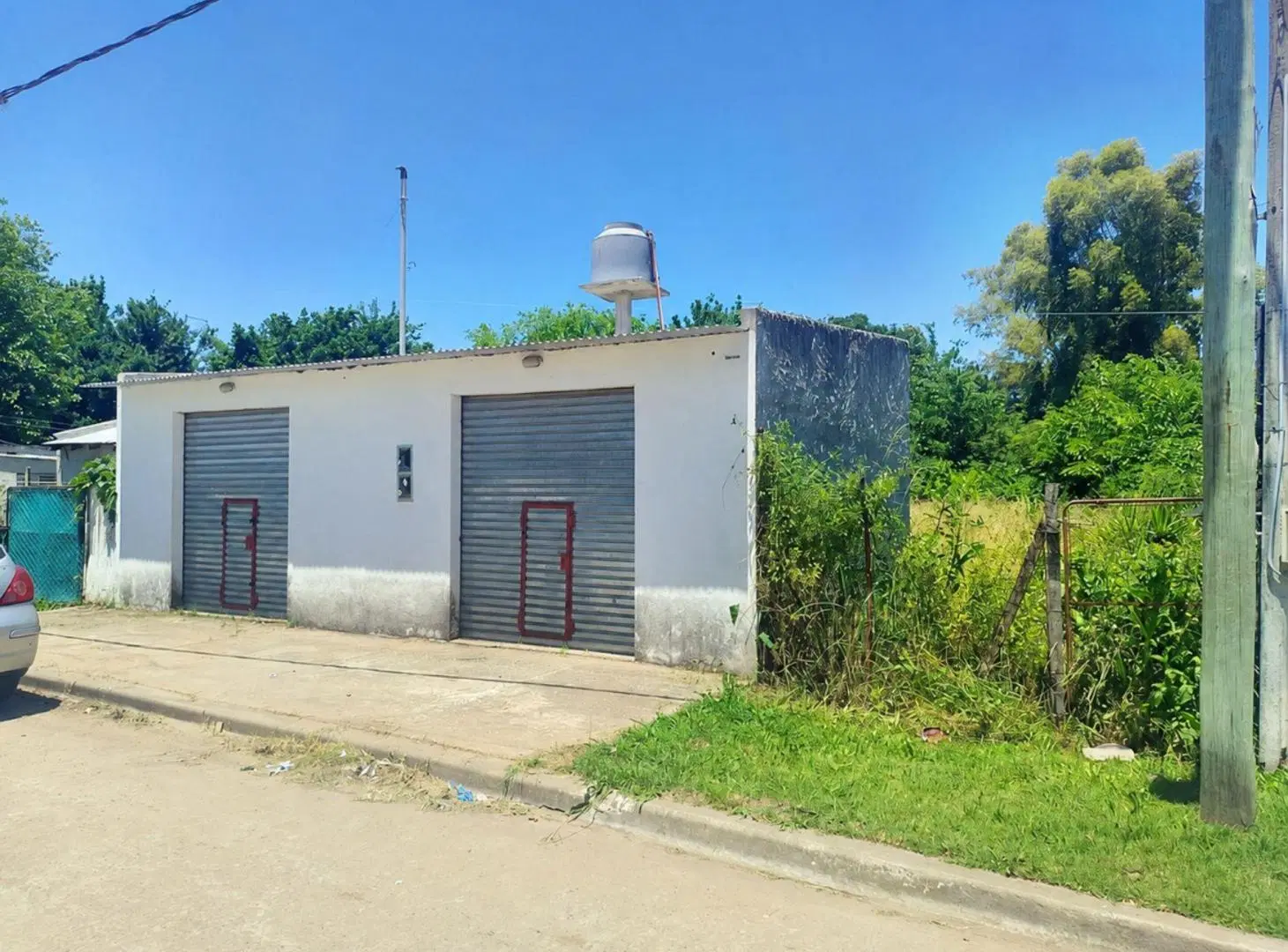 ALQUILER 2 LOCALES LOTE DE 430M2 GRAL RODRIGUEZ 5