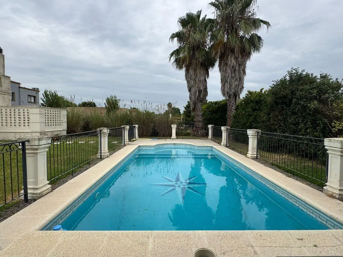 CASA EN VENTA - COUNTRY "BOCA RATON" - PILAR 5