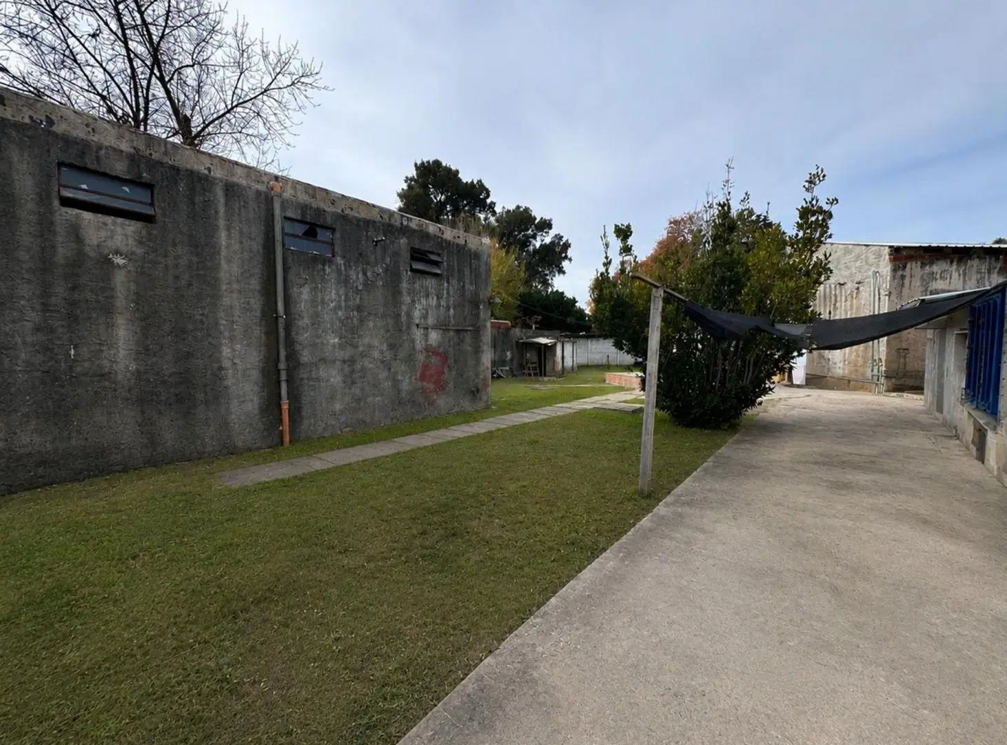 VENTA CASA 5 AMB MÁS LOCAL - MALVINAS ARGENTINAS 5
