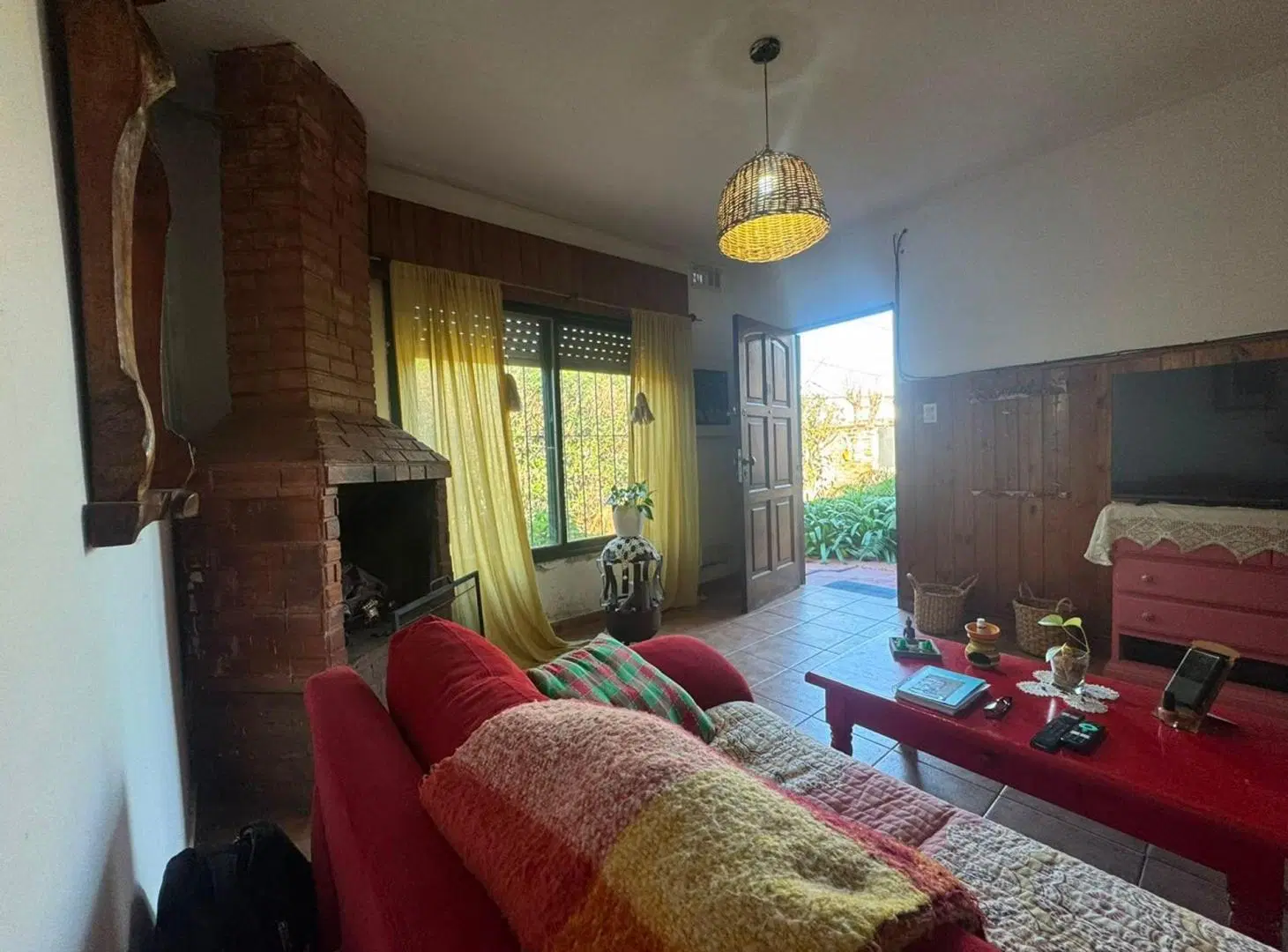 VENTA CASA EN HURLINGHAM CON PILETA 5