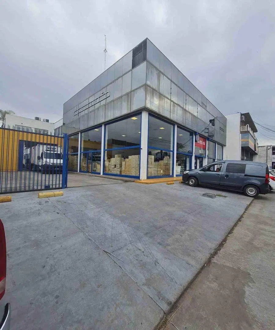 Venta Local sobre RN 202, Don Torcuato. 3