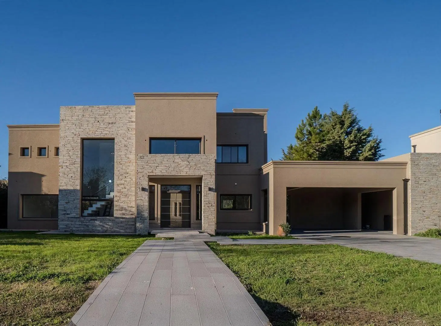 Casa en Venta Las Cortaderas Lujan. Bajas Expensas 2