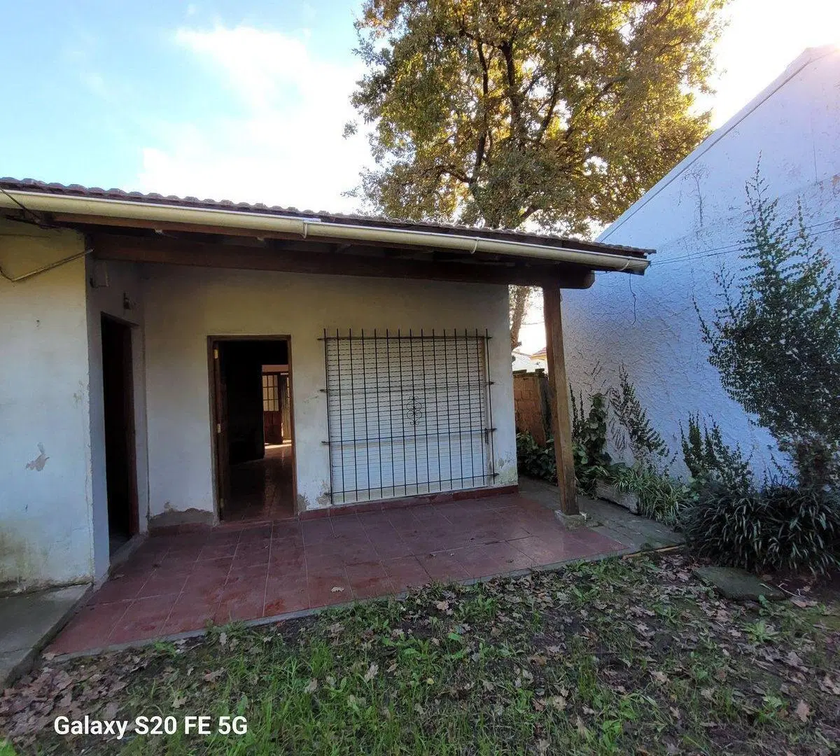 CASA 2 DORM.SOBRE LOTE 360MTS EN TORTUGUITAS 5