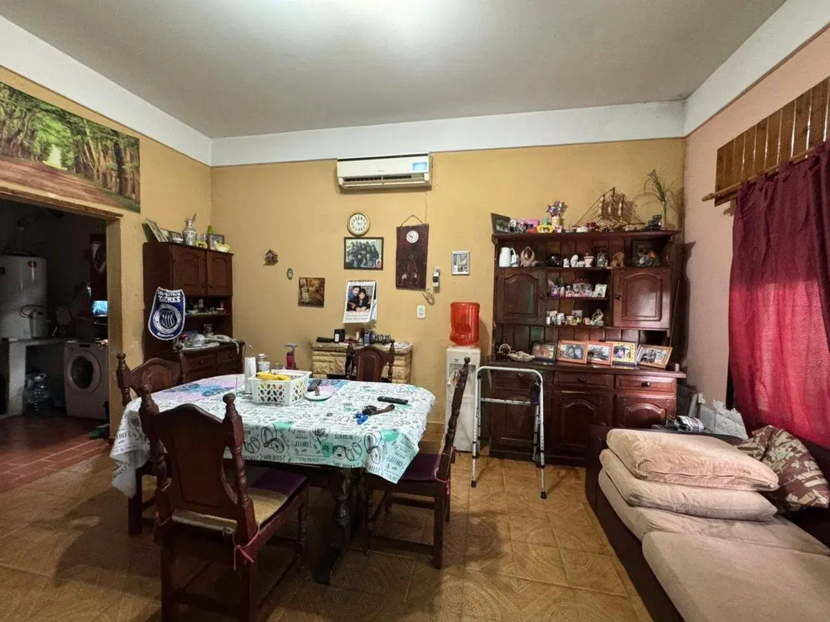 VENTA CASA 4 AMB CON DEPTO AL FONDO Y QUINCHO JCP 3