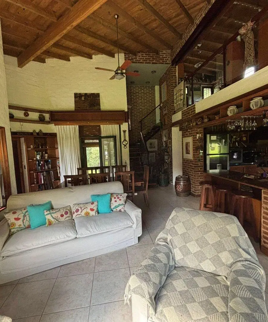 CASA QUINTA DE CATEGORIA "TIERRAS DEL MORENITO" 2