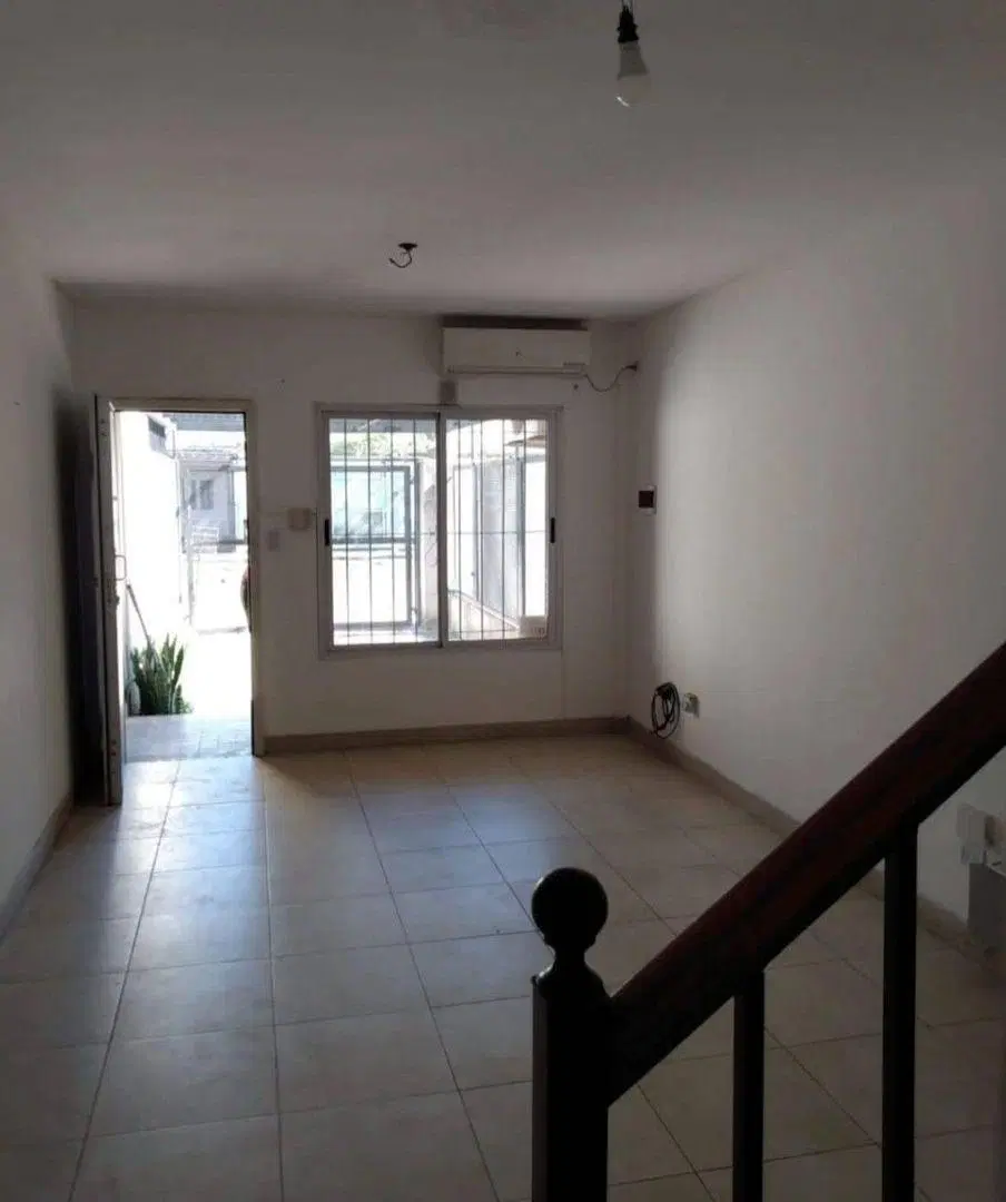 Venta de Dúplex, 5 ambientes, Hurlingham. 4