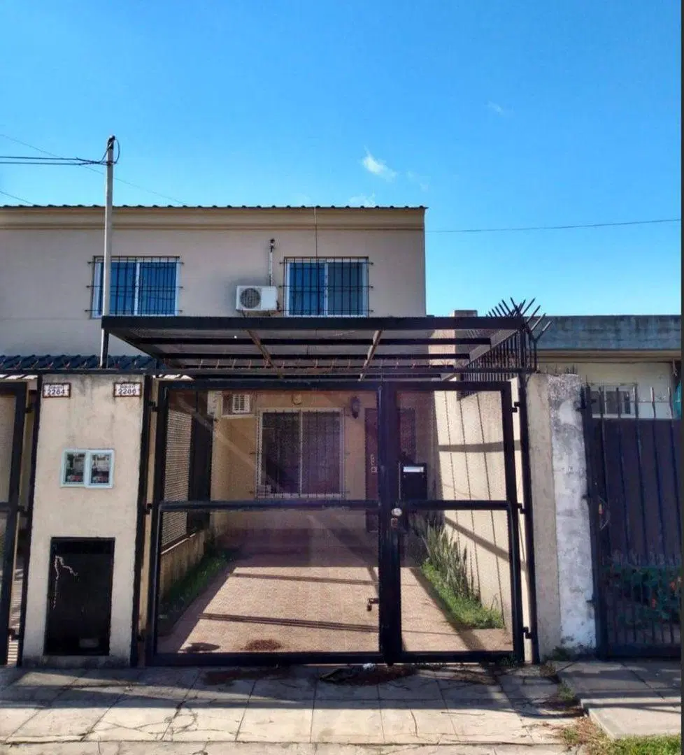 Venta de Dúplex, 5 ambientes, Hurlingham. 8