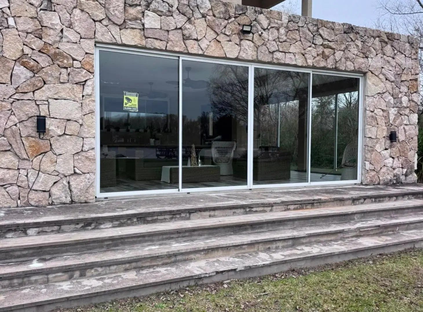CASA EN VENTA DELTA TIGRE CON  MUELLE PROPIO. 2
