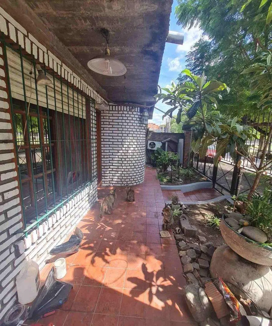Venta casa 6 habitaciones. Lote 205m. Jose C. Paz 8