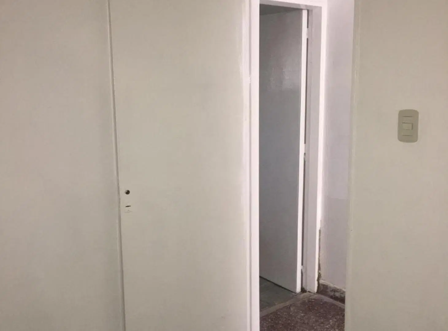 7 DEPARTAMENTOS MAS LOCAL, CON RENTA ACTIVA. 4