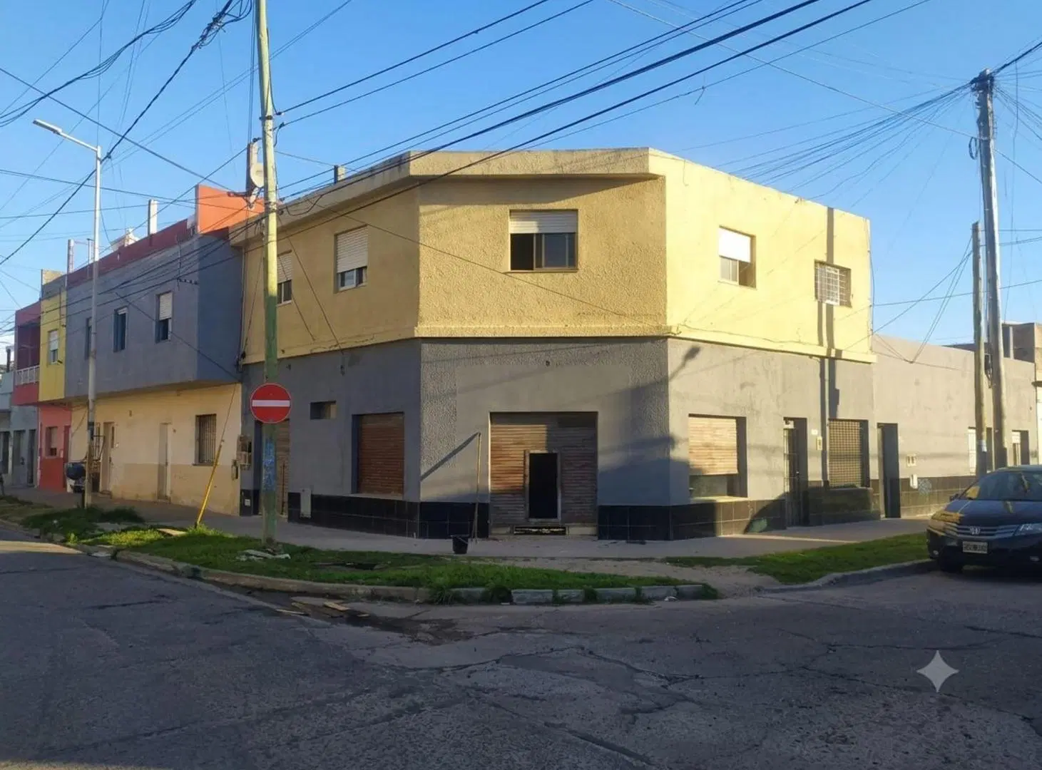 7 DEPARTAMENTOS MAS LOCAL, CON RENTA ACTIVA. 2