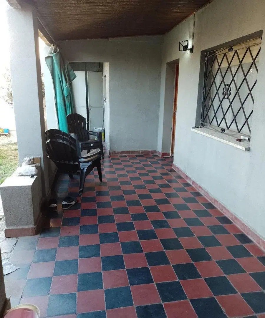 CASA CON GRAN PARQUE EN JOSE C. PAZ 4