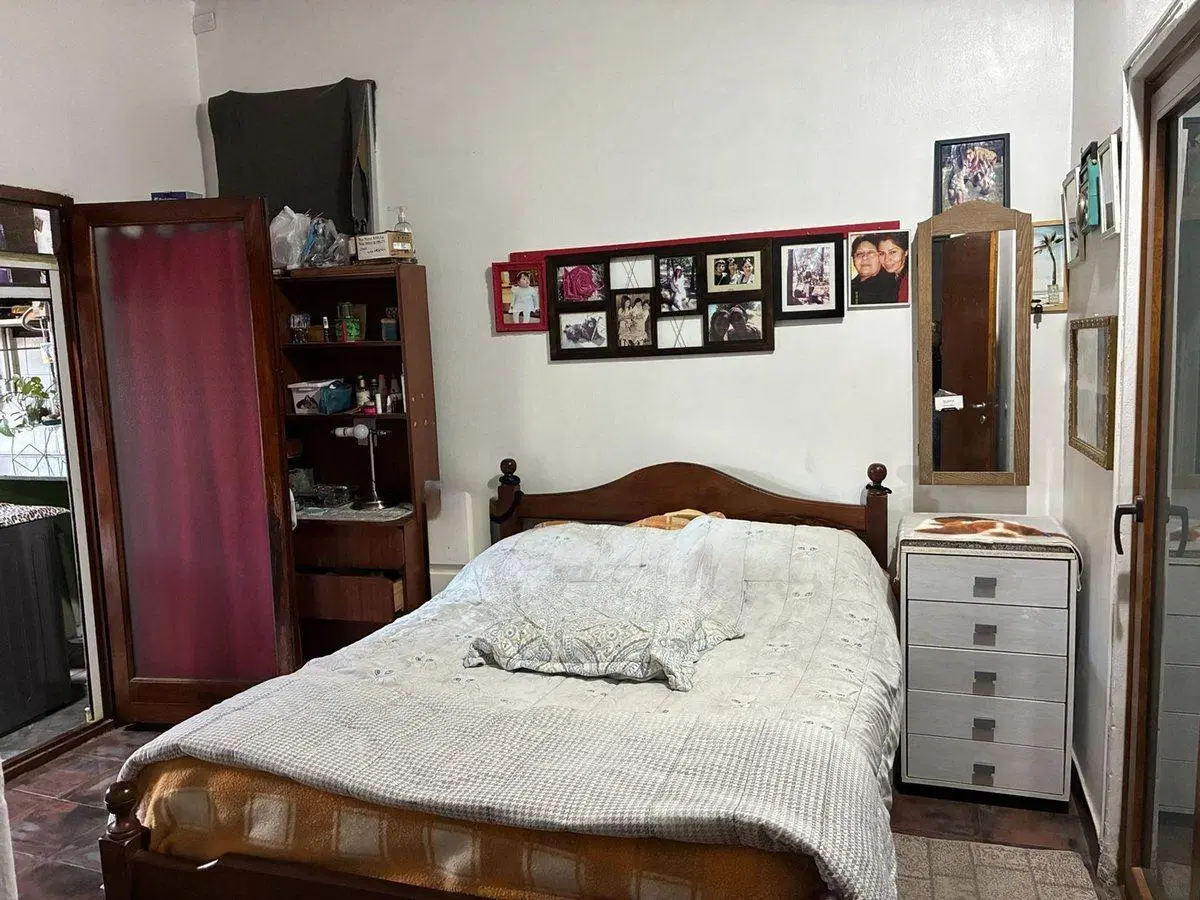 CASA 3 DORM + DEPTO 2 AMB. LOTE 330MTS P.NOGUES 8
