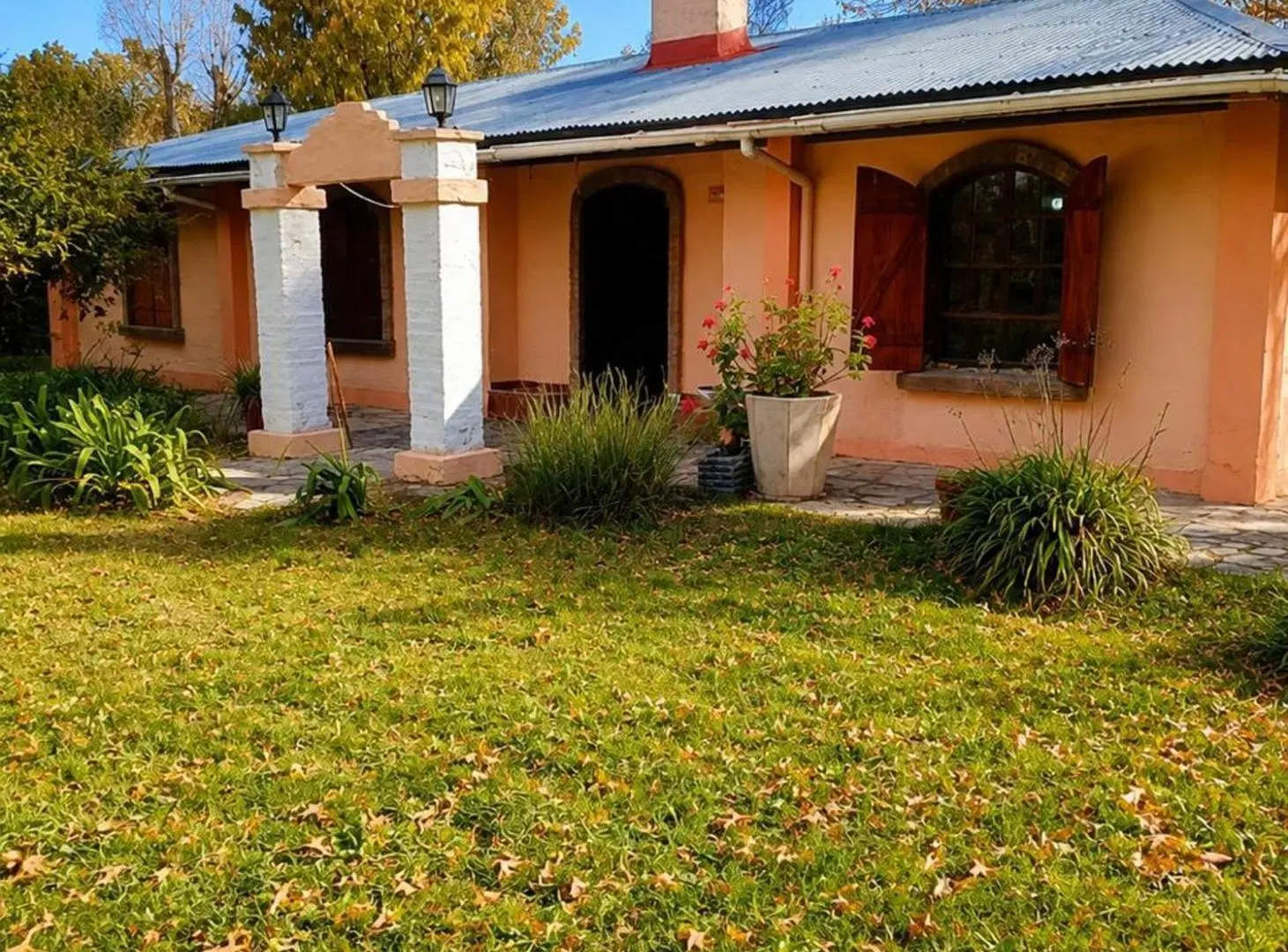 EXCLUSIVA QUINTA COLONIAL S/LOTE DE 2700 m2 2