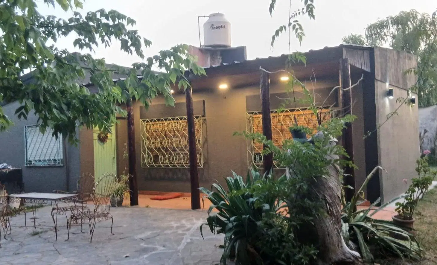 VENTA DE CASA CON QUINCHO 5