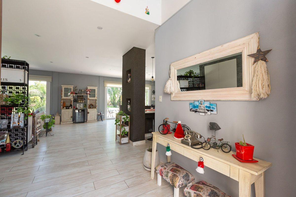 Foto de VENTA CASA TERRAVISTA. APTA CREDITO. PERMUTA., imagen 2