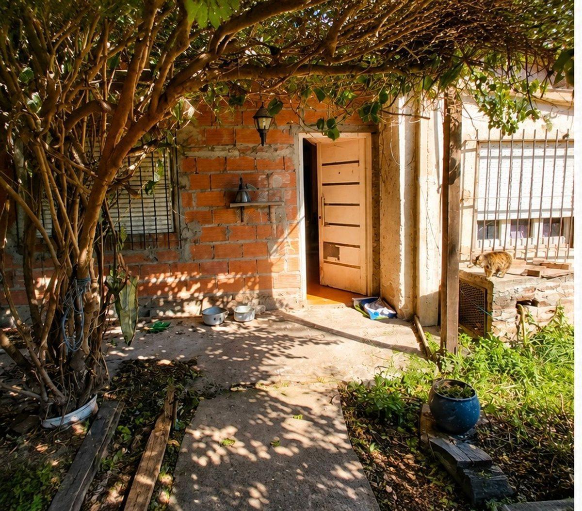 Foto de CASA EN VENTA Jose C. Paz a refaccionar, imagen 2