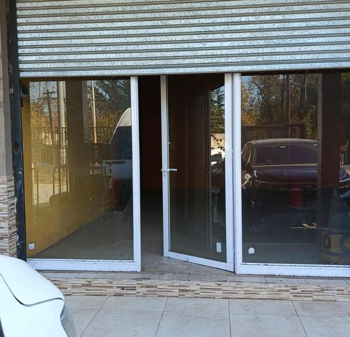 Foto de local en alquiler complejo comercial, sobre ruta, imagen 1