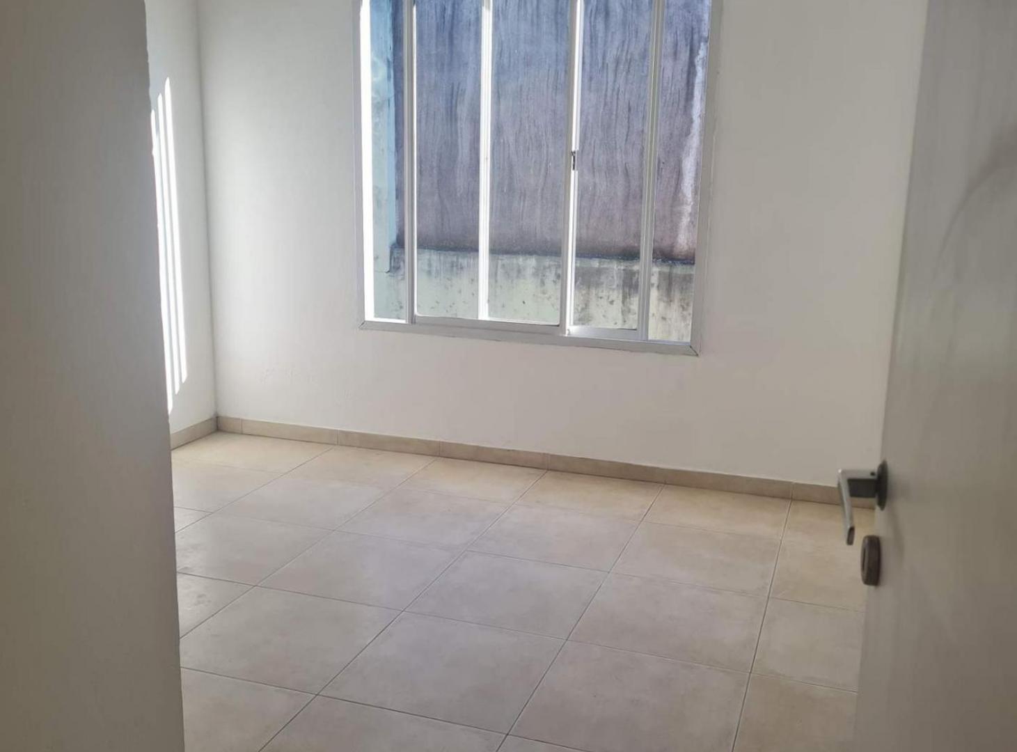 Foto de VENTA DPTO 2 AMB. JOSE C PAZ. INTERNO. S/ EXPENSAS, imagen 2