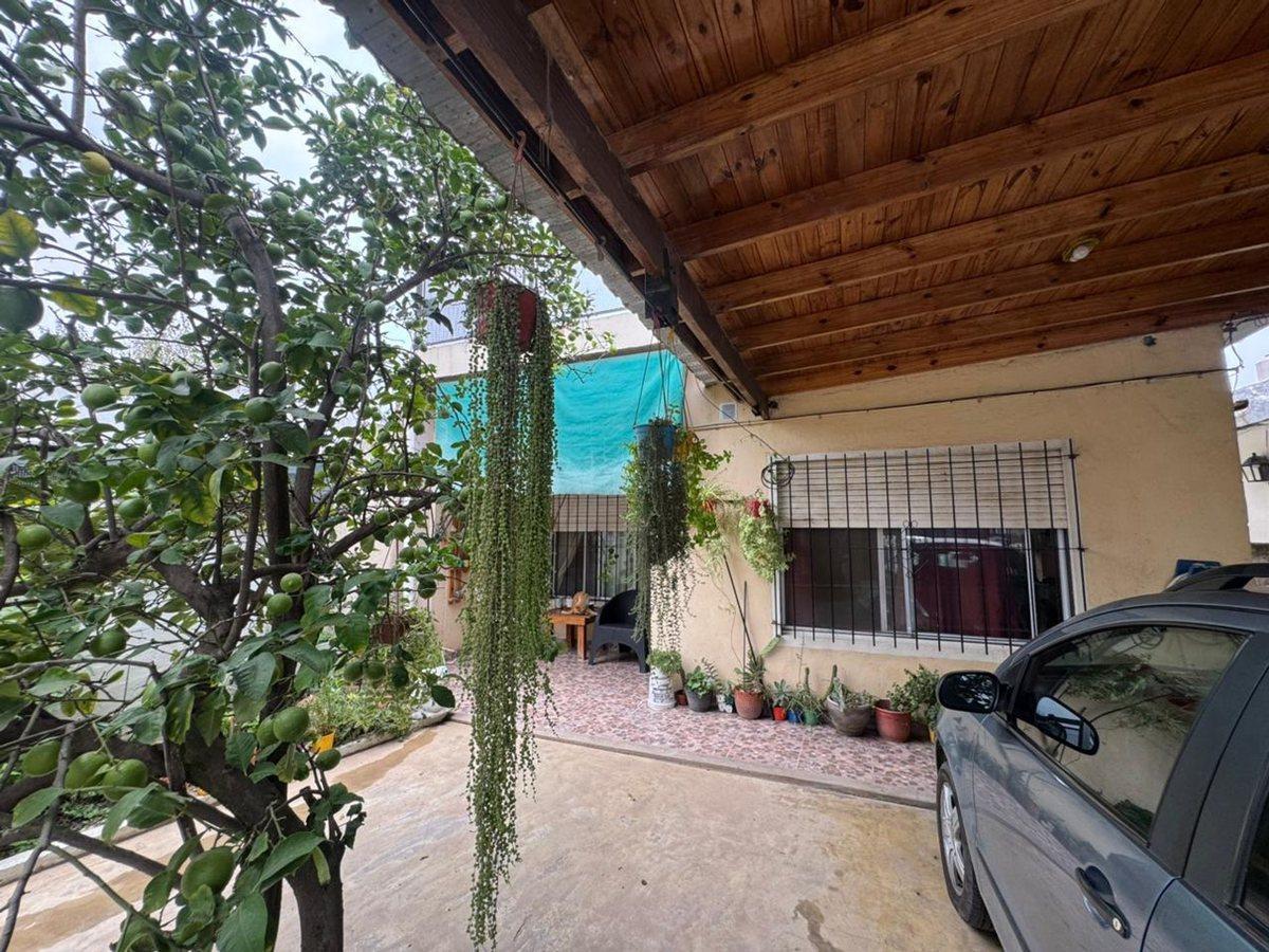 Foto de VENTA CASA 4 AMB CON DEPTO AL FONDO Y QUINCHO JCP, imagen 4