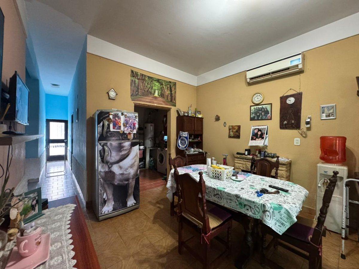 Foto de VENTA CASA 4 AMB CON DEPTO AL FONDO Y QUINCHO JCP, imagen 1