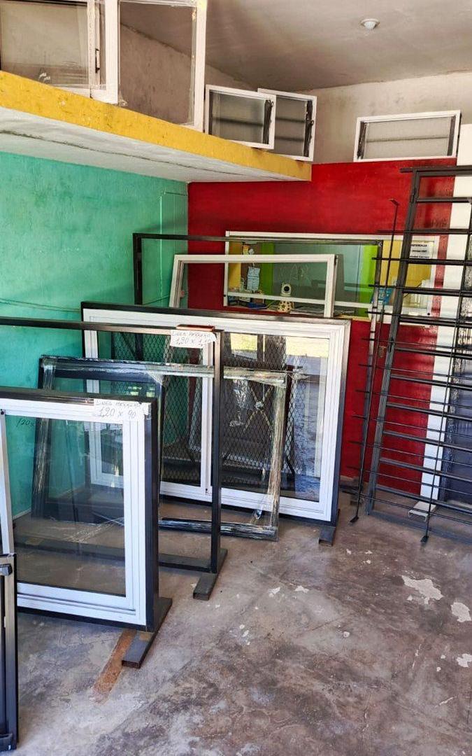 Foto de VENTA CASA + QUINCHO + LOCAL CON BAÑO, imagen 2
