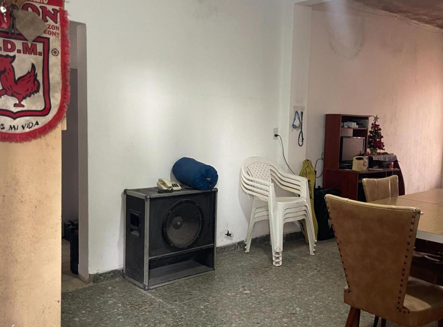 Foto de CASA 3 AMB, HURLINGHAM, A REFACIONAR, imagen 2