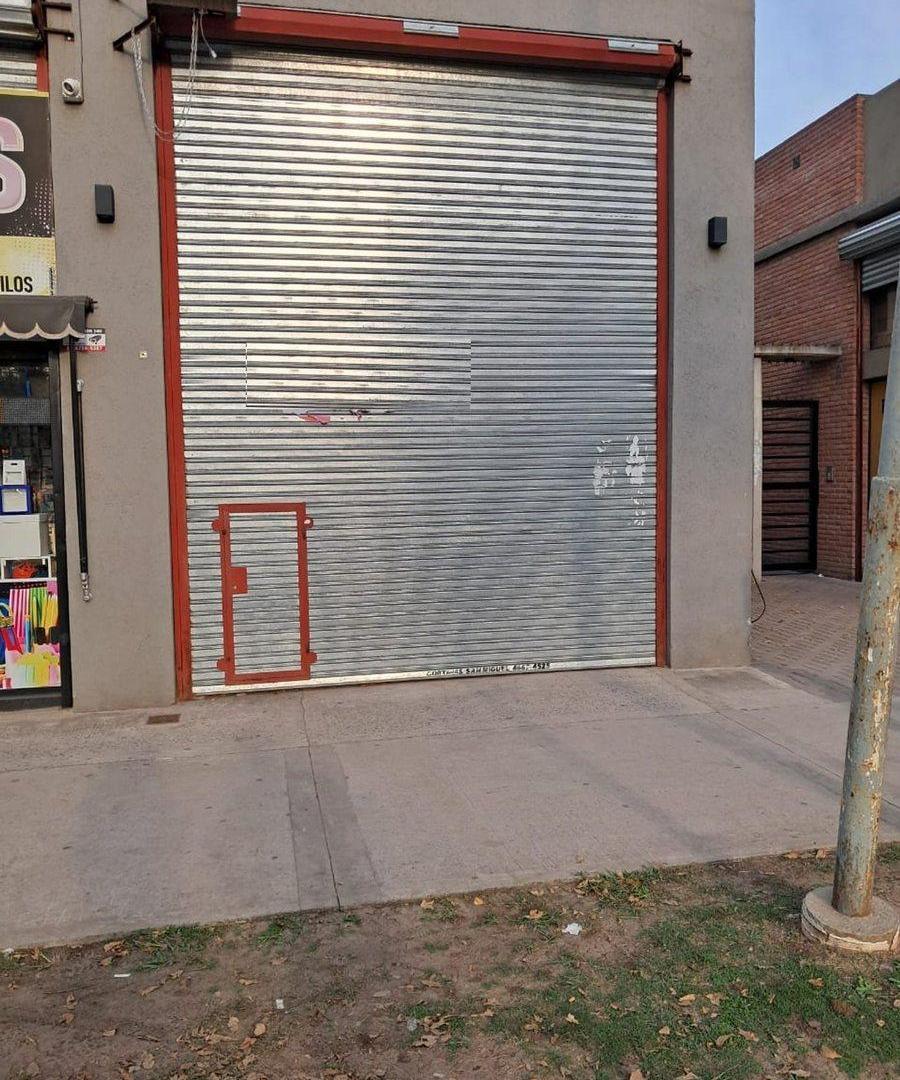 Foto de Local Comercial con cochera- San Miguel, imagen 2