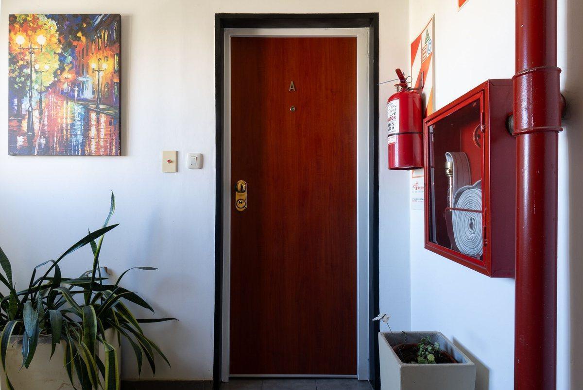 Foto de Departamento de 3 ambientes con cochera –, imagen 2