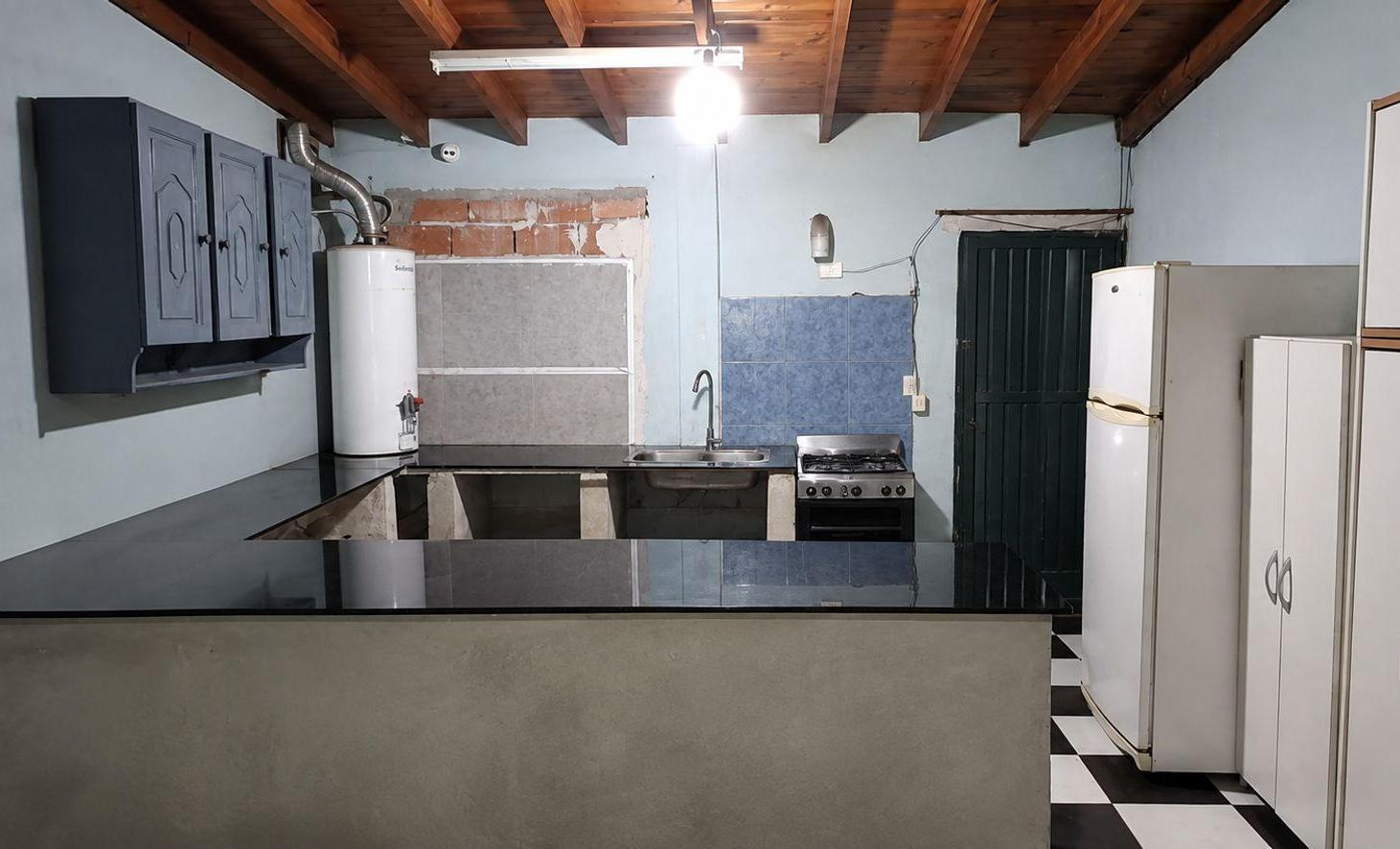 Foto de CASA EN VENTA MORENO+GARAJE+2 DEPTOS 1 PISO+LOCAL, imagen 4