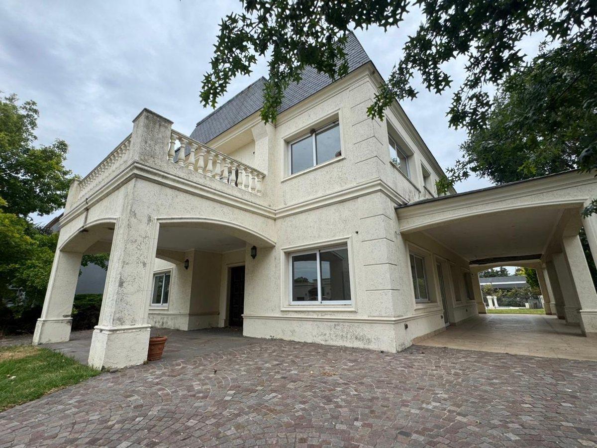 Foto de CASA EN VENTA - COUNTRY "BOCA RATON" - PILAR, imagen 3