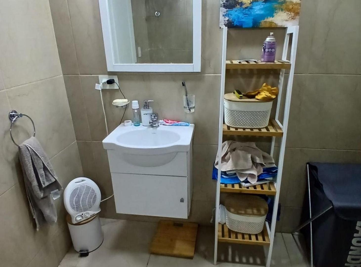 Foto de HERMOSA CASA EN BARRIO SEMICERRADO EN YEI PORA, imagen 3