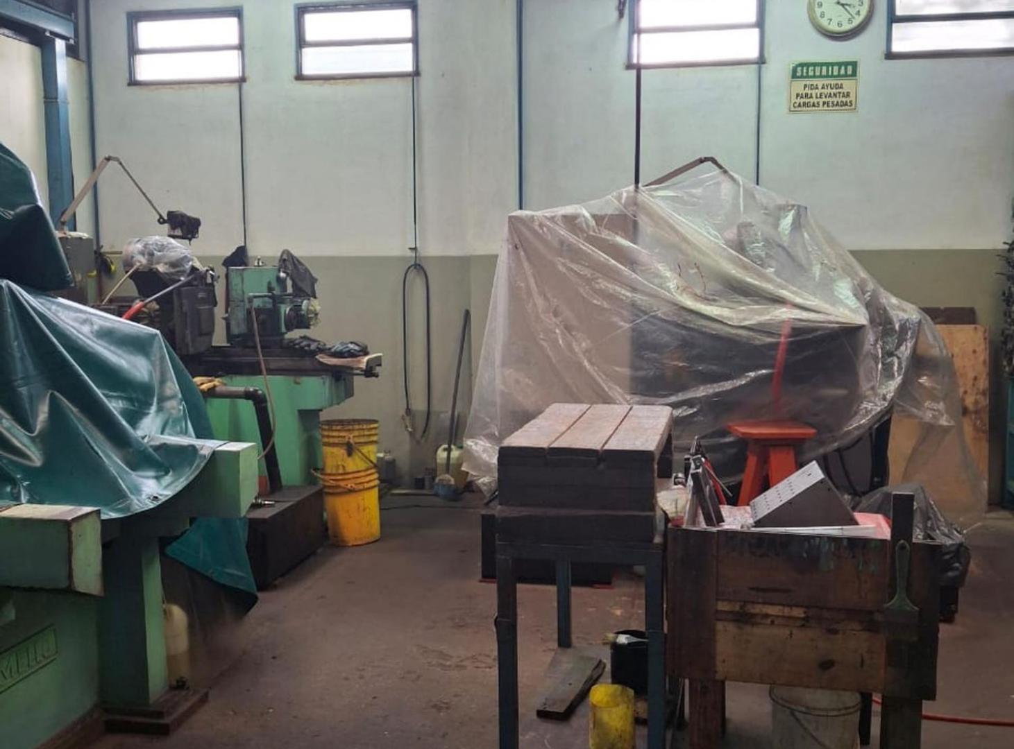 Foto de VENTA DE INDUSTRIA + VIVIENDA |, imagen 3