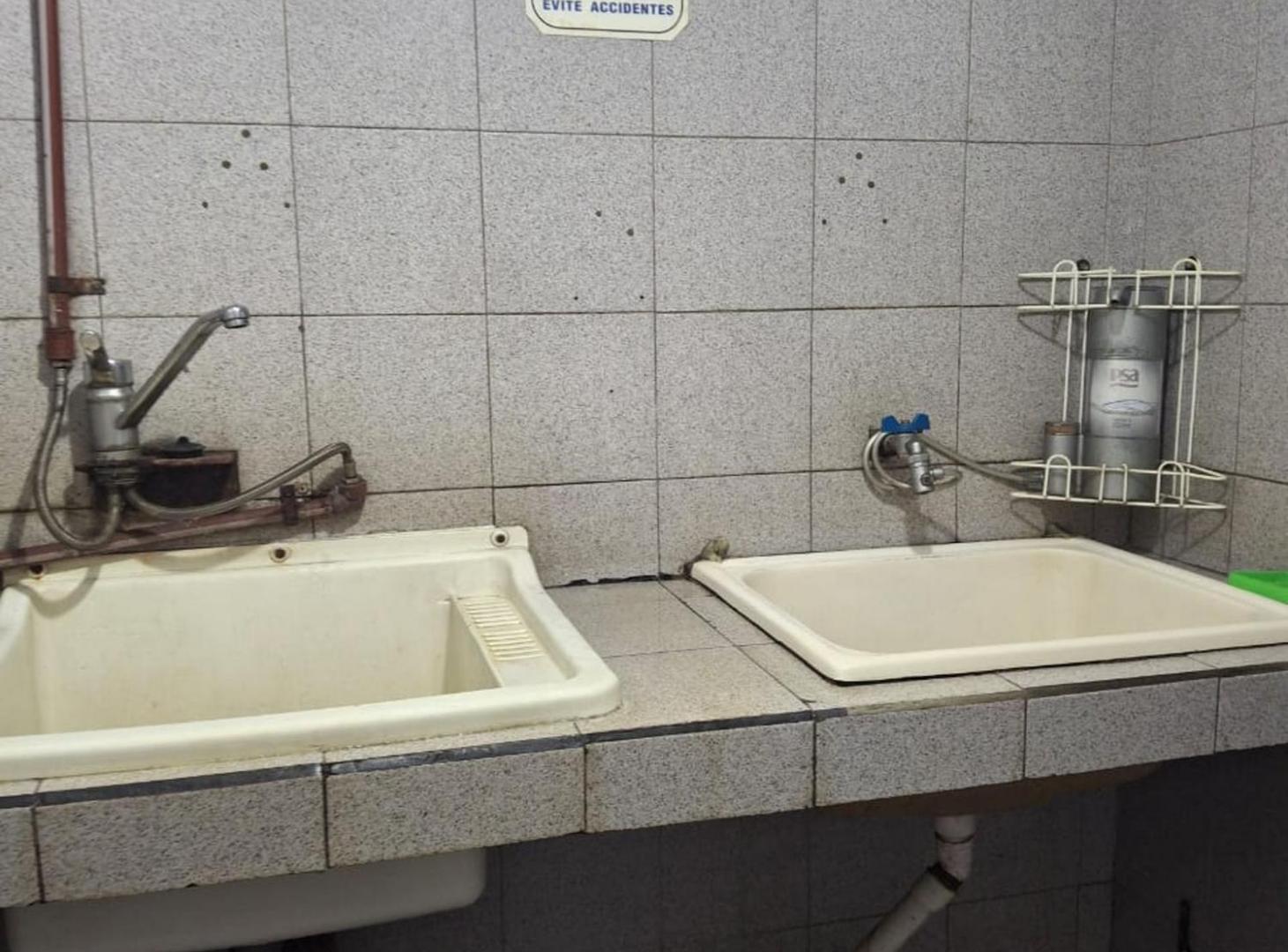 Foto de VENTA DE INDUSTRIA + VIVIENDA |, imagen 2