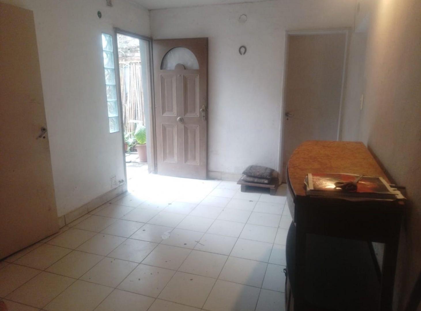 Foto de CASA EN VENTA A REFACCIONAR, OPORTUNIDAD, DEL VISO, imagen 5