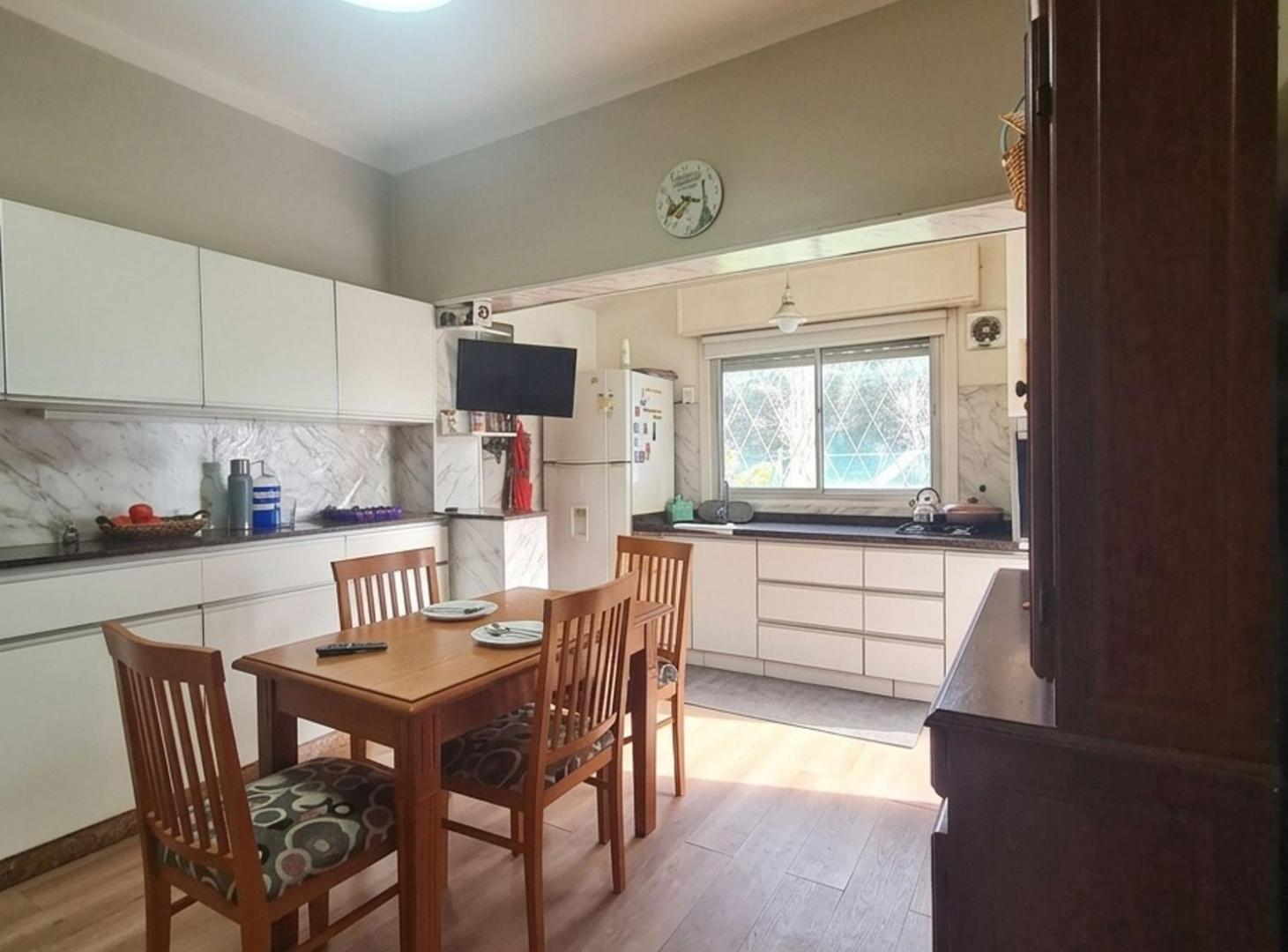 Foto de Venta de chalet 5 ambientes B Champagnat, Lujan., imagen 5