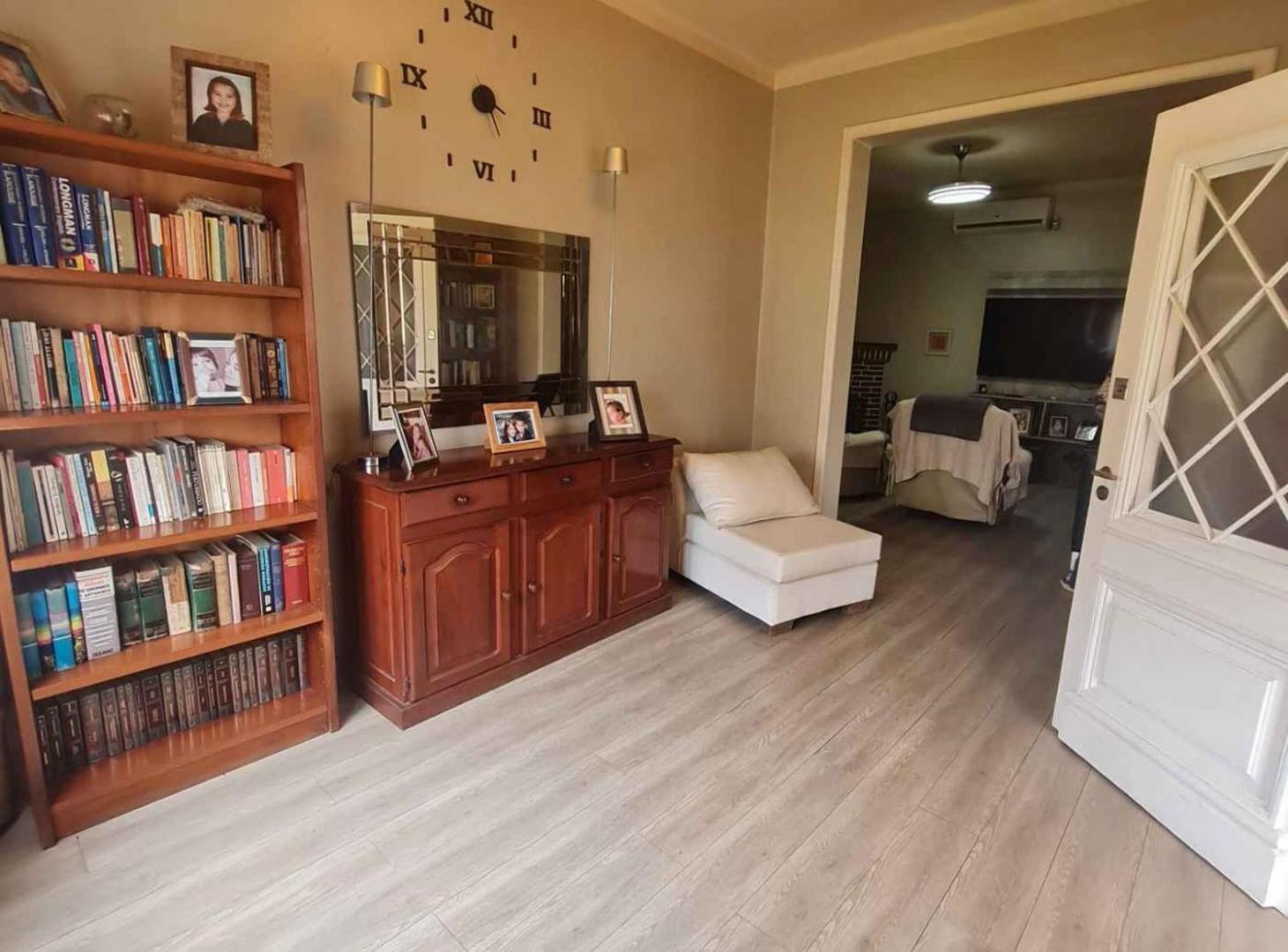 Foto de Venta de chalet 5 ambientes B Champagnat, Lujan., imagen 4