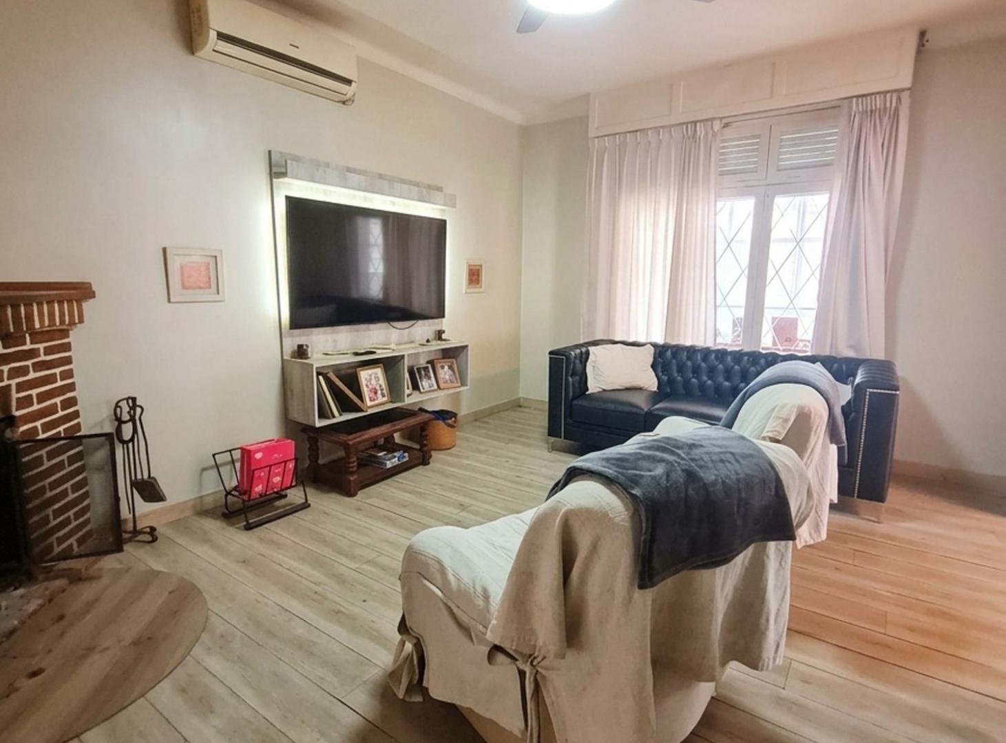 Foto de Venta de chalet 5 ambientes B Champagnat, Lujan., imagen 2