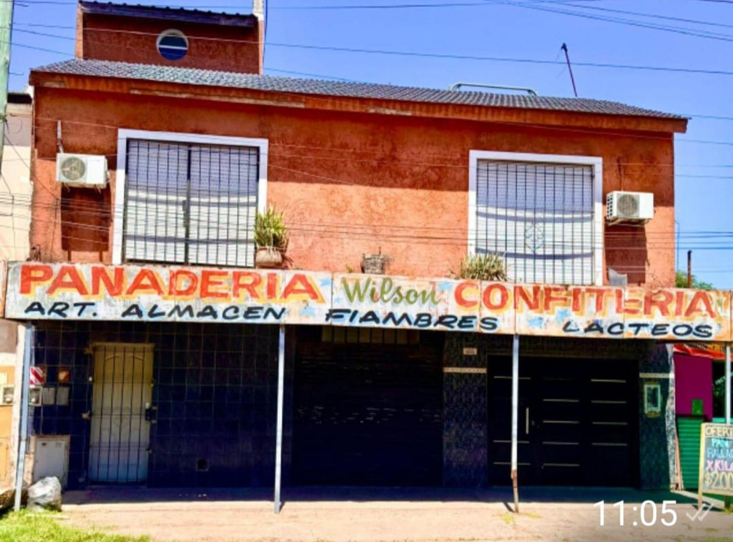 Foto de DEPARTAMENTO, TRES LOCALES Y GALPON A LA VENTA, imagen 2