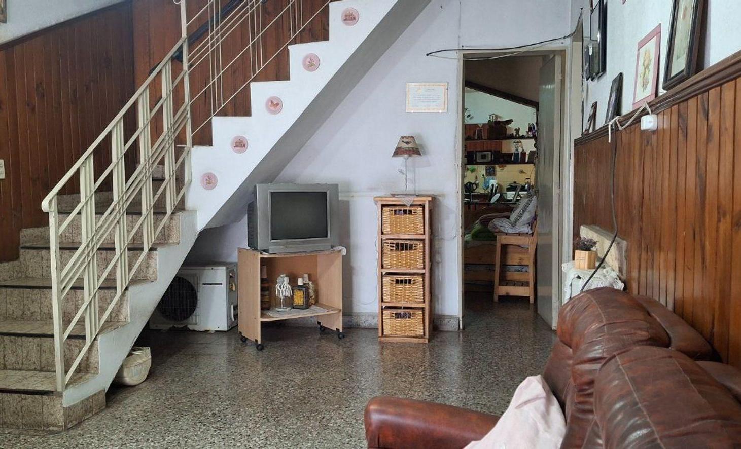 Foto de CASA EN VENTA 6 AMB MULTIFAMILIAR+PH+JARDIN+PATIO, imagen 4
